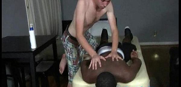  Black Muscled Dude Fucks Gay Skinny White Boy Bareback Style 16